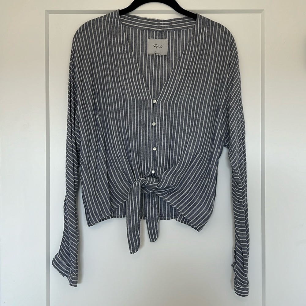 Rails Sloane Tie Front Top in Terrenas Blue & White Stripe Size Small